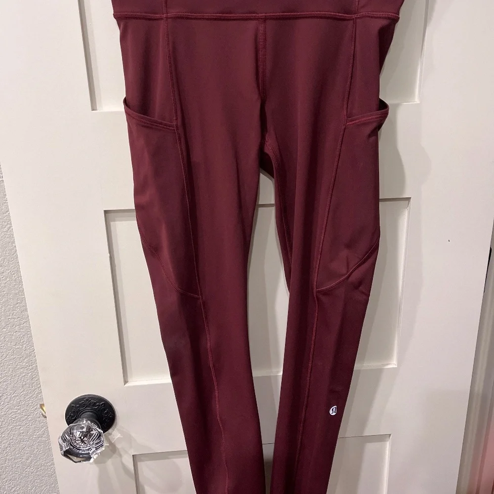 Fast and Free Lululemon Leggings - Picture 1 of 4